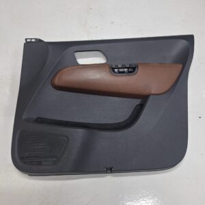 Acabamento de Porta Dianteira Direita Amarok 2010 2020